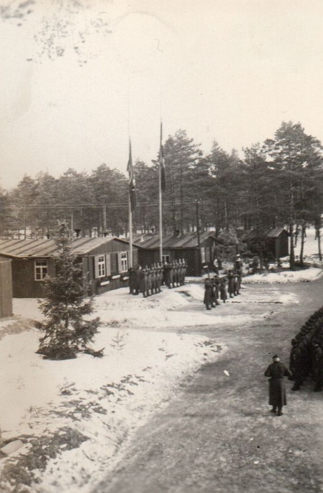 2-13_Tilsit1941_-_Vereidigung_3.jpg