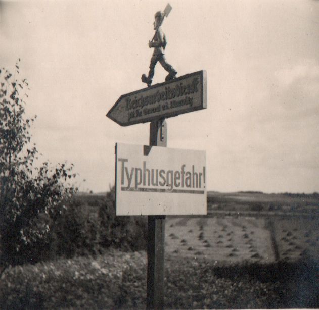 6-42_General_v__d__Marwitz_Schild_Tyhhusgefahr.jpg