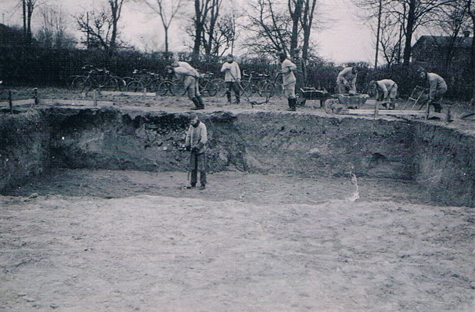RAD_4-74_Hennstedt_Januar_1939_Ausgeschachteter_Keller.jpg