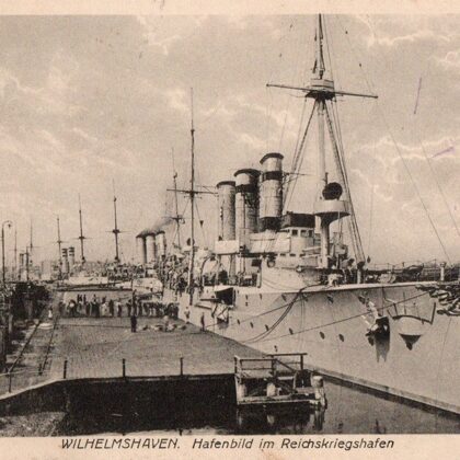 Hafenbild im Kriegshafen