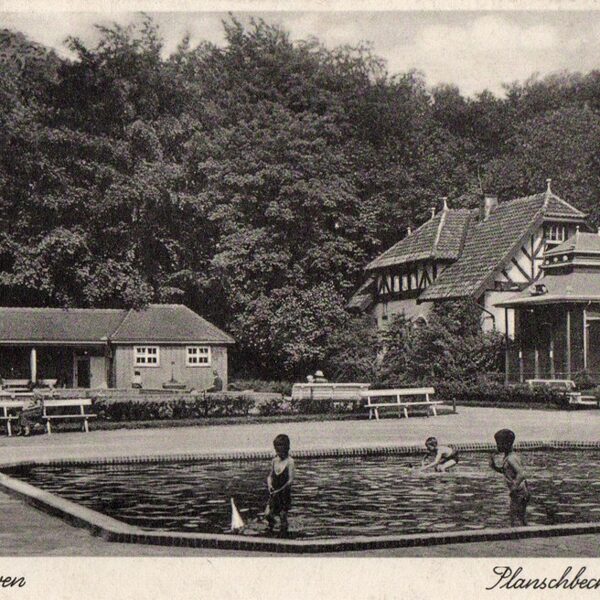 Planschbecken im Park