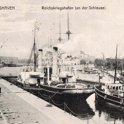 Reichskriegshafen (an der Schleuse) 1912.jpg
