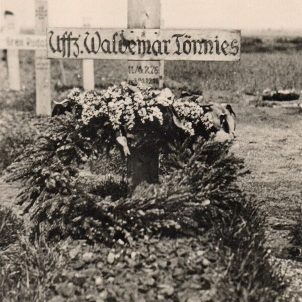 Kriegsgrab Uffz. Waldemar Tönnies