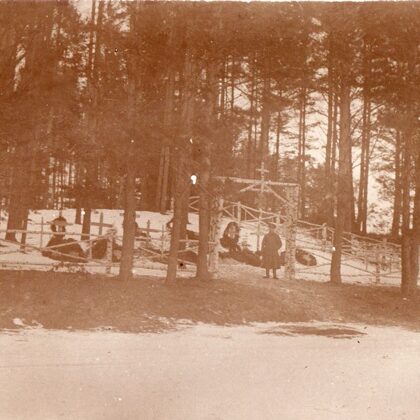 Unbekannter Waldfriedhof