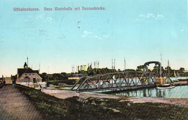 Neue Wartehalle mit Nassaubrücke 1915