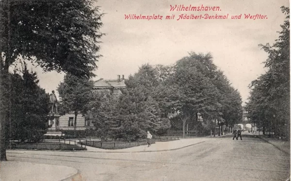 Wilhelmsplatz mit Adalbert-Denkmal u. Werfttor 1910