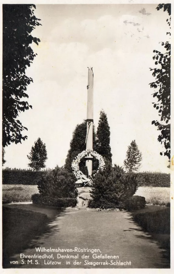 Ehrenfriedhof Denkmal der Gefallenen von S.M.S. Lützow 1916