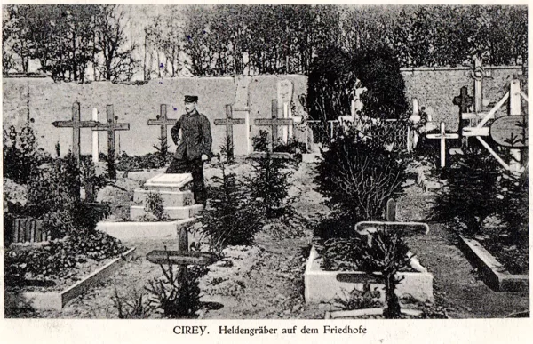Cirey Heldengräber auf dem Friedhof 1916