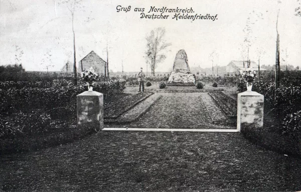 Heldfriedhof Nordfrankreich