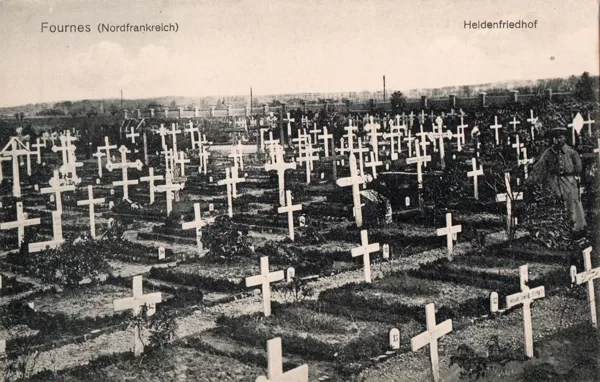 Heldenfriedhof Fournes (Nordfrankreich)