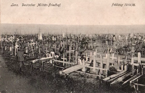 Lens-Deutscher Militär-Friedhof 1916