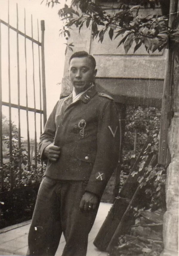 Luftwaffengefreiter mit Infantriesturmabzeichen