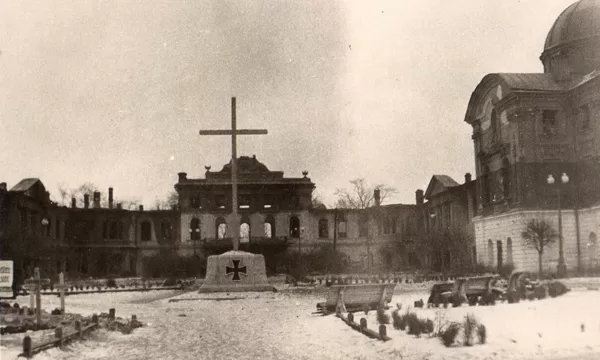 Unbekannter Heldenfriedhof.jpg