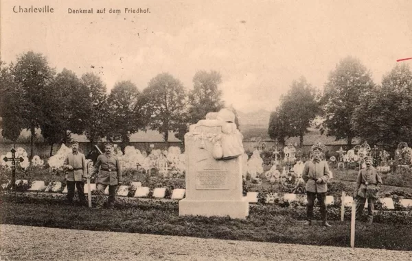 Denkmal auf dem Friedhof Charleville