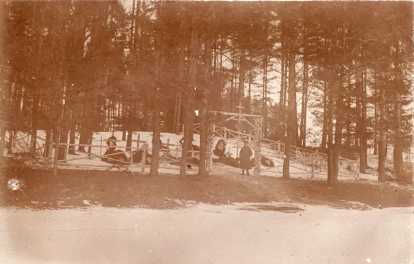 Unbekannter Waldfriedhof